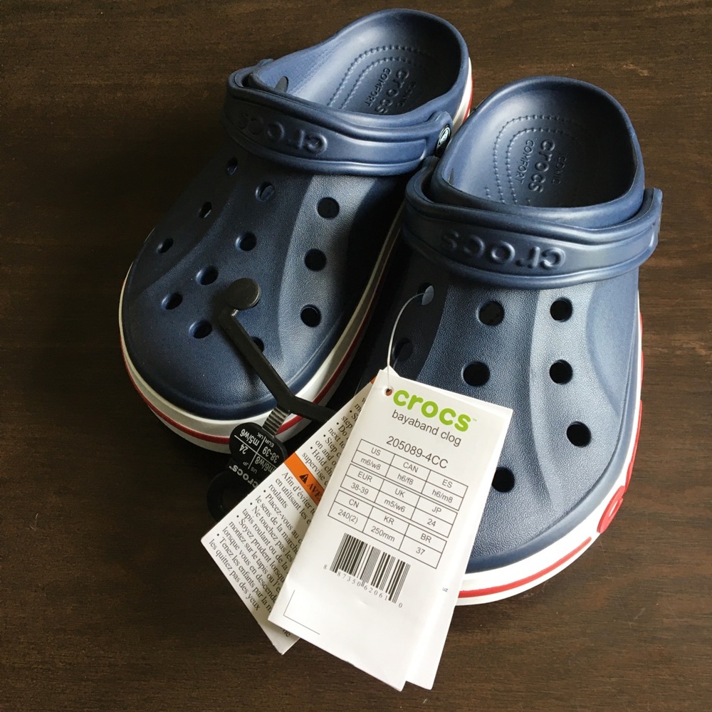 NWT Crocs Bayaband m6/w8